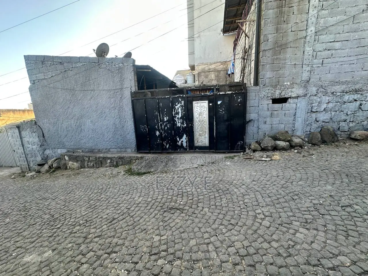 7bdrm House in Nifas Silk-Lafto for sale