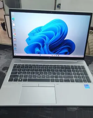 New Laptop HP EliteBook 840 G8 16GB Intel Core I7 SSD 512GB