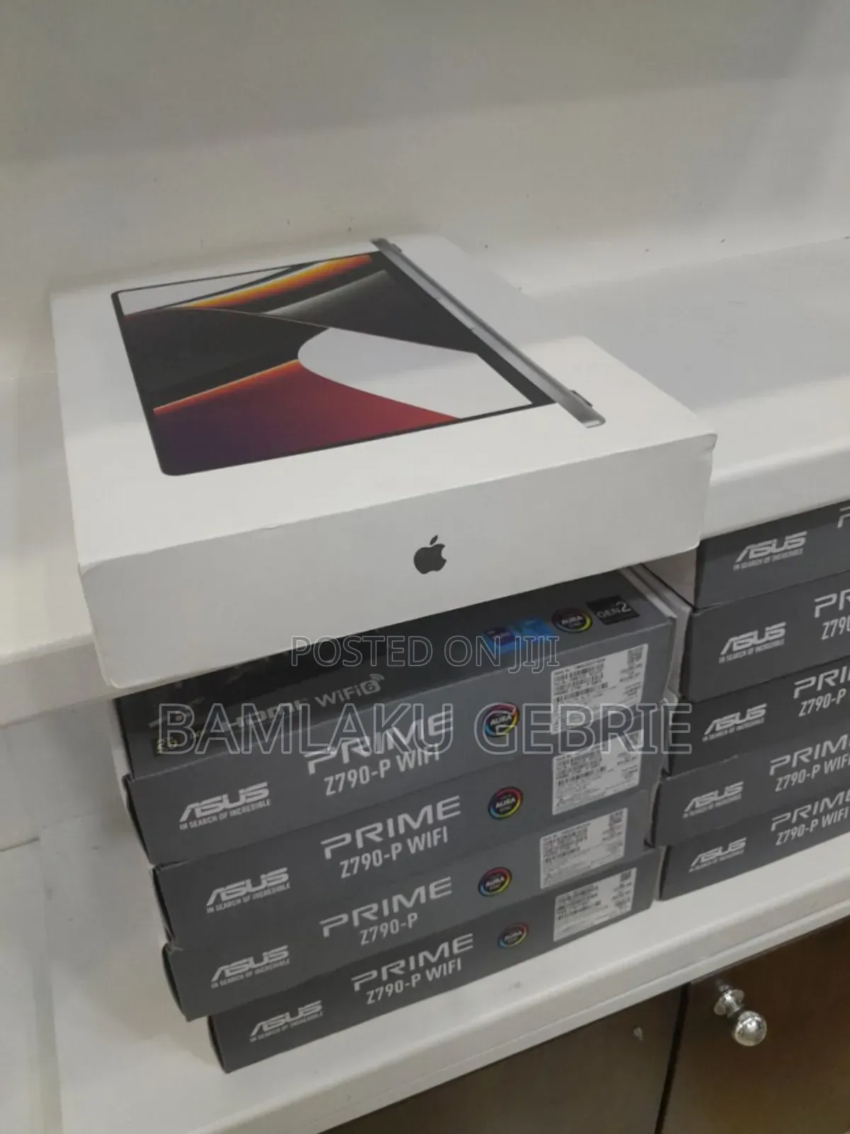 New Laptop Apple MacBook Pro M1 64GB Apple M1 Max SSD 1T