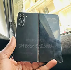 Photo - Samsung Galaxy Z Fold 5 512 GB Black