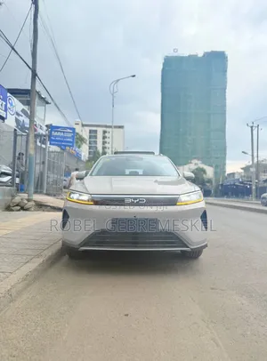 Photo - New BYD Seal DM-i 2025 Off white