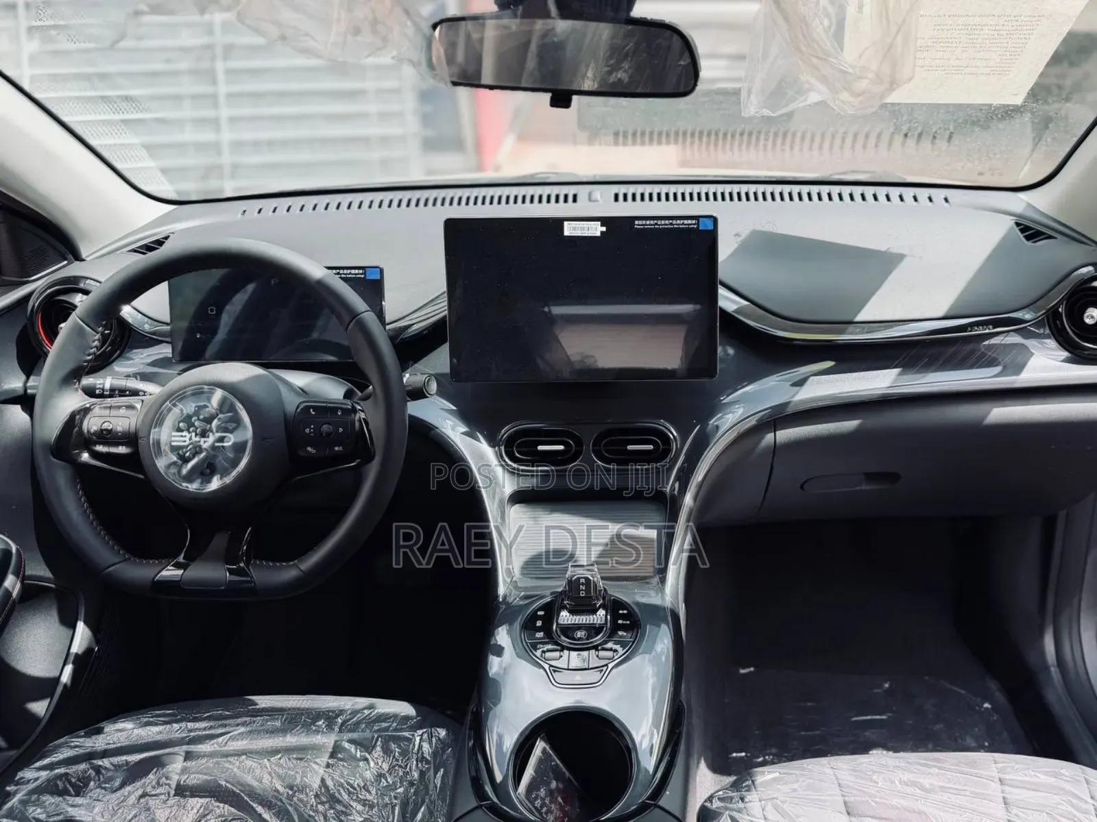 New BYD E2 43 kWh 94 hp FWD 2025 Silver