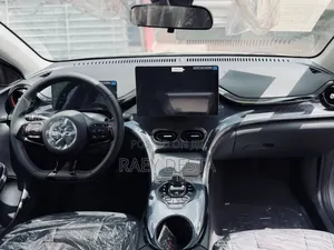 New BYD E2 43 kWh 94 hp FWD 2025 Silver