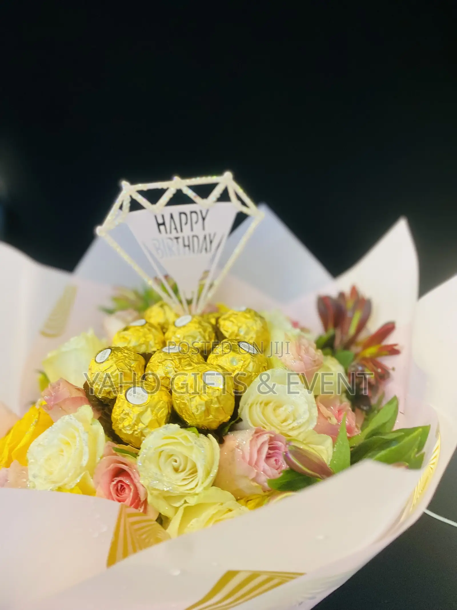 Bouquet With 10psc Ferrero Chocolate