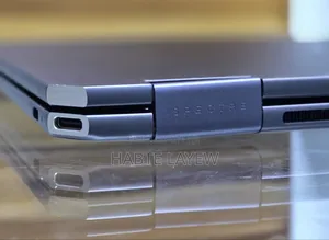 New Laptop HP Spectra 13 16GB Intel Core Ultra 7 SSD 1T