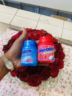 Table Flower Gift With Mentos