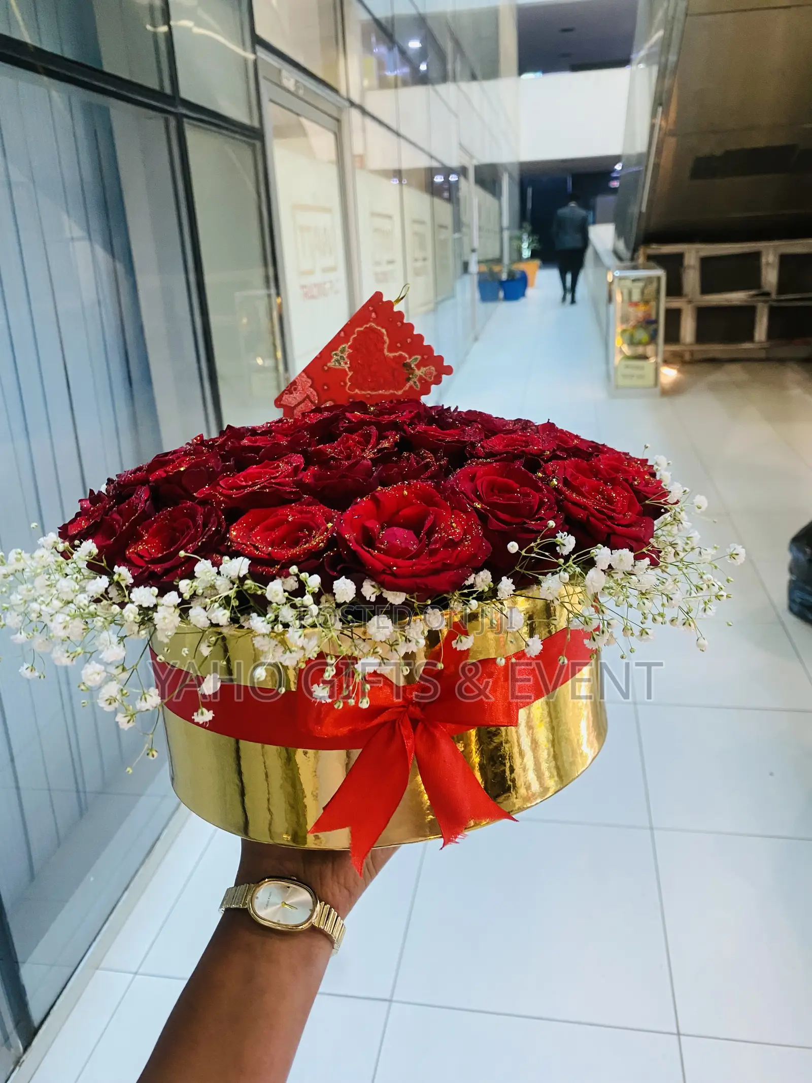 Table Flower Gift With Mentos