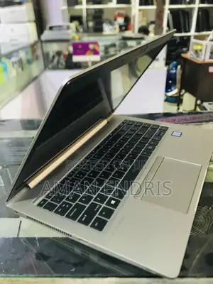 Photo - Laptop HP EliteBook 840 G5 16GB Intel Core I7 SSD 512GB