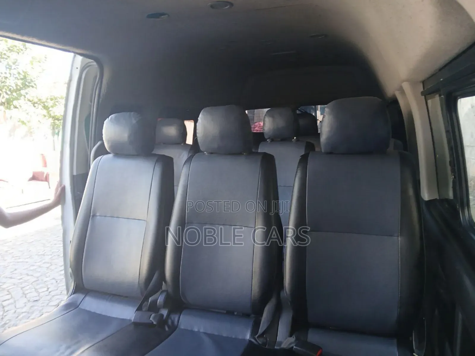 Toyota HiAce 2016 White