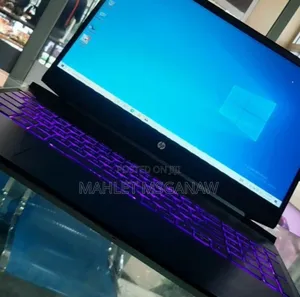 New Laptop HP Pavilion 15 8GB AMD Ryzen 5 SSD 512GB