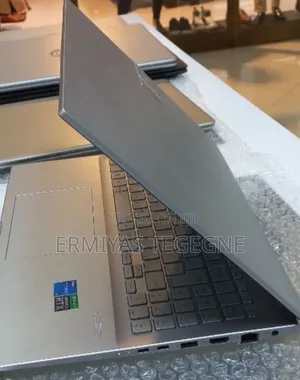 Photo - New Laptop Asus ROG Strix G16 G614 16GB Intel Core I5 SSD 512GB