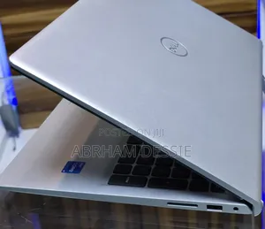 New Laptop Dell 16GB Intel Core I7 SSD 512GB