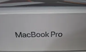 New Laptop Apple MacBook Pro M1 32GB Apple M1 Max SSD 1T
