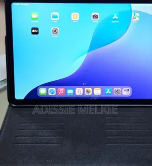 Photo - New Laptop Apple MacBook Pro 2021 M1 16GB Intel Core I5 SSD 1T