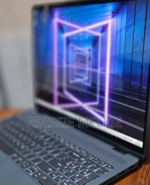 New Laptop Lenovo Yoga 7i 16GB Intel Core I7 SSD 512GB