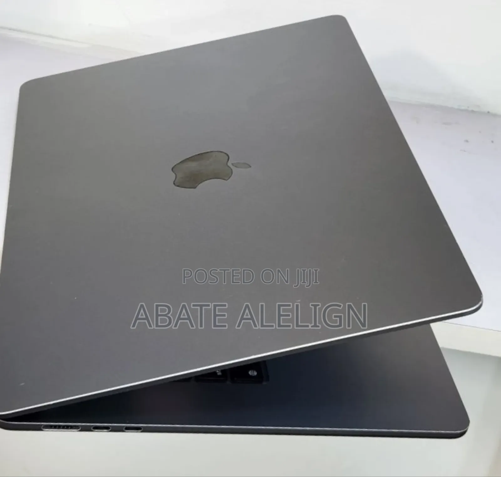 New Laptop Apple MacBook Air 2022 M2 8GB Intel Core M2 SSD 256GB