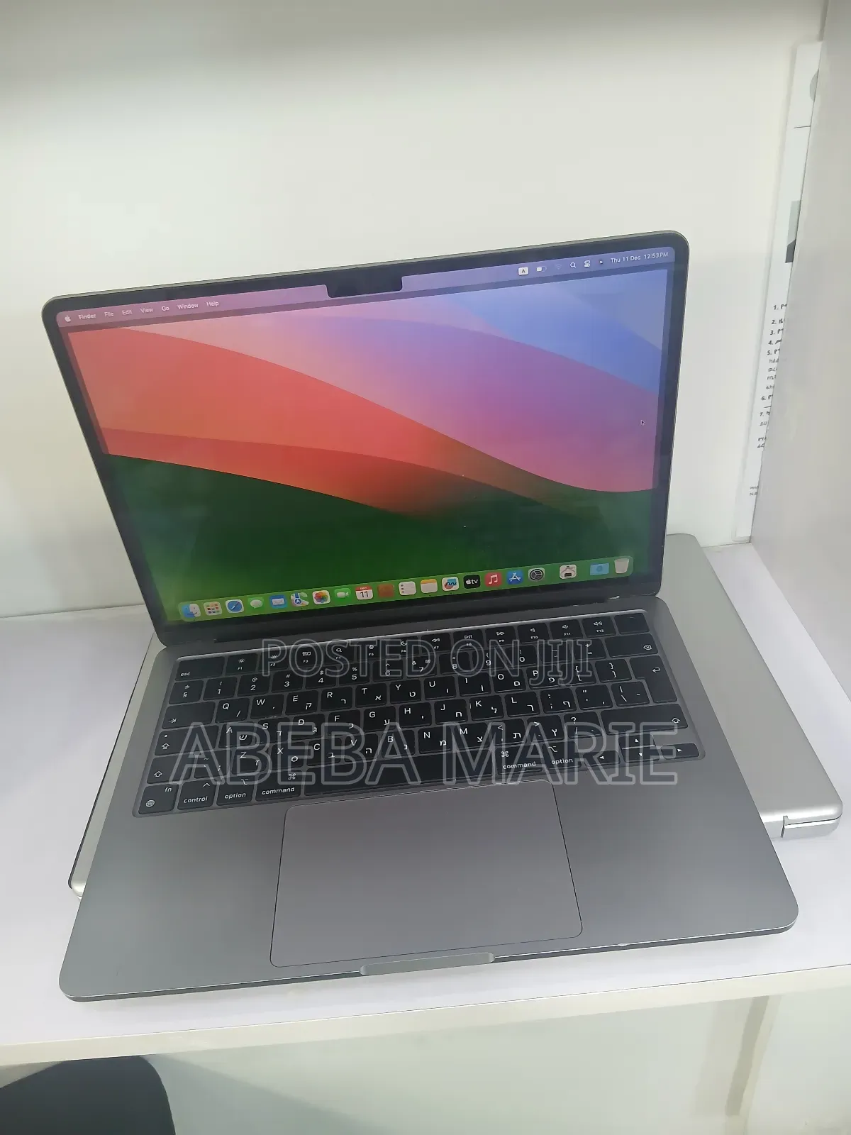 New Laptop Apple MacBook Air 2022 M2 16GB Apple M2 SSD 256GB