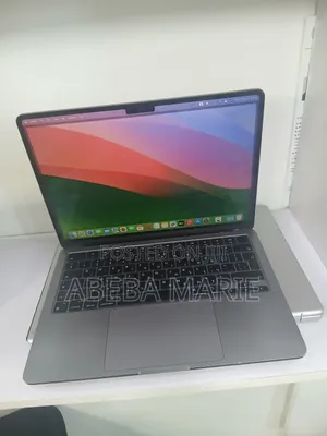 New Laptop Apple MacBook Air 2022 M2 16GB Apple M2 SSD 256GB