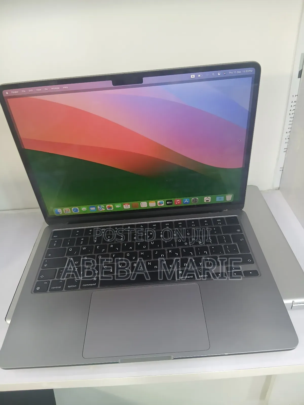 New Laptop Apple MacBook Air 2022 M2 16GB Apple M2 SSD 256GB