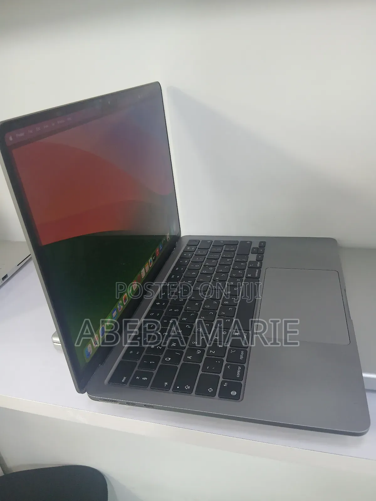 New Laptop Apple MacBook Air 2022 M2 16GB Apple M2 SSD 256GB