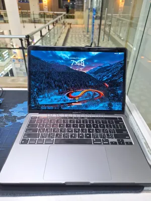 Photo - New Laptop Apple MacBook Pro 2022 M2 8GB Apple M2 SSD 256GB
