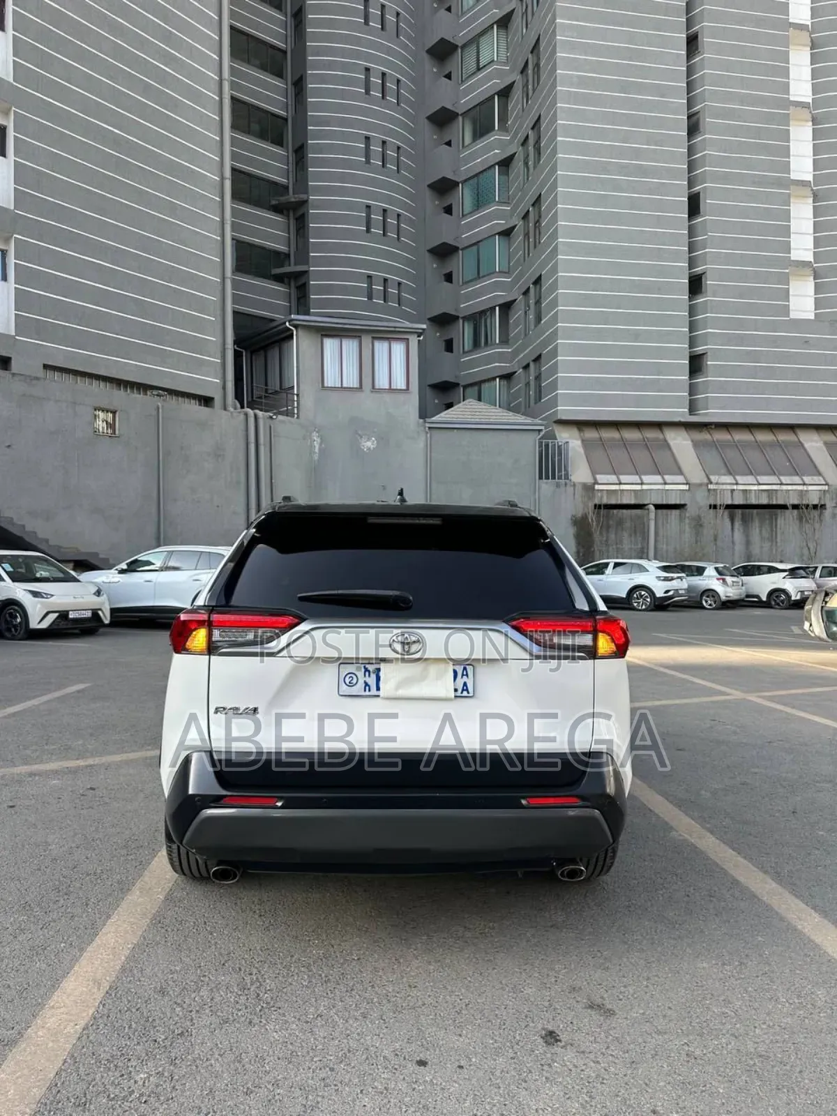 Toyota RAV4 2021 White