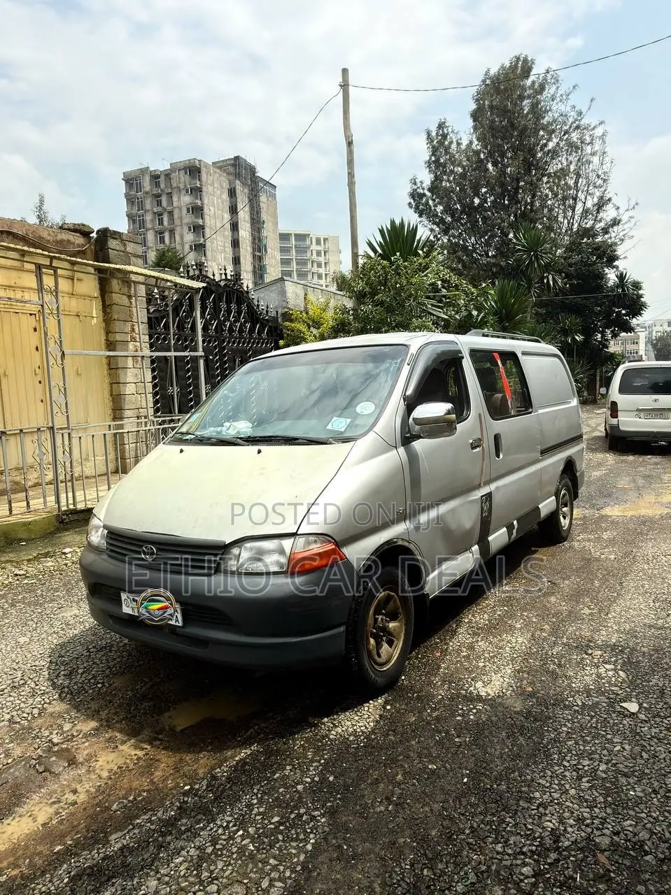 Toyota HiAce 2005 Silver