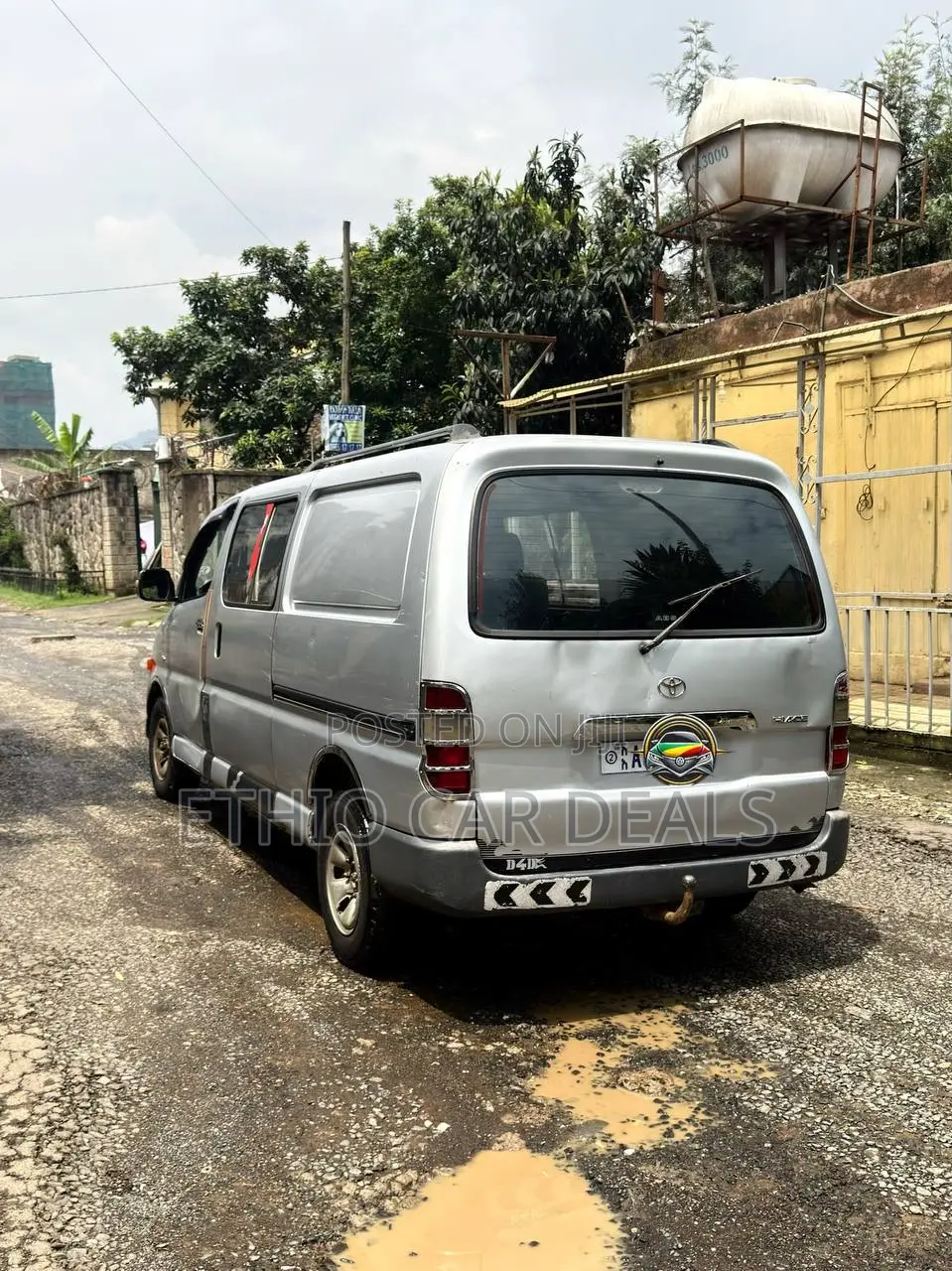 Toyota HiAce 2005 Silver