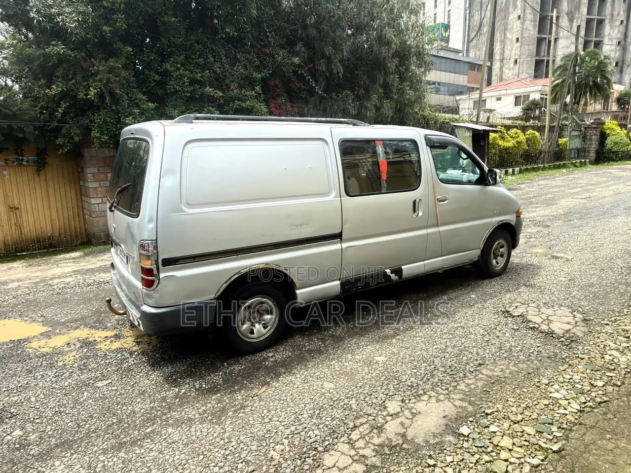 Toyota HiAce 2005 Silver