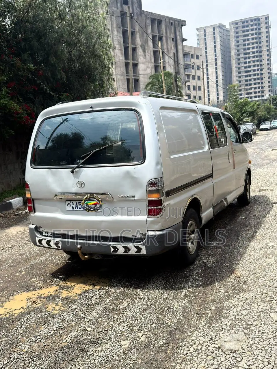 Toyota HiAce 2005 Silver