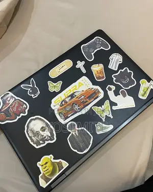 Photo - Laptop Dell Latitude 5550 8GB Intel Core I5 HDD 1T