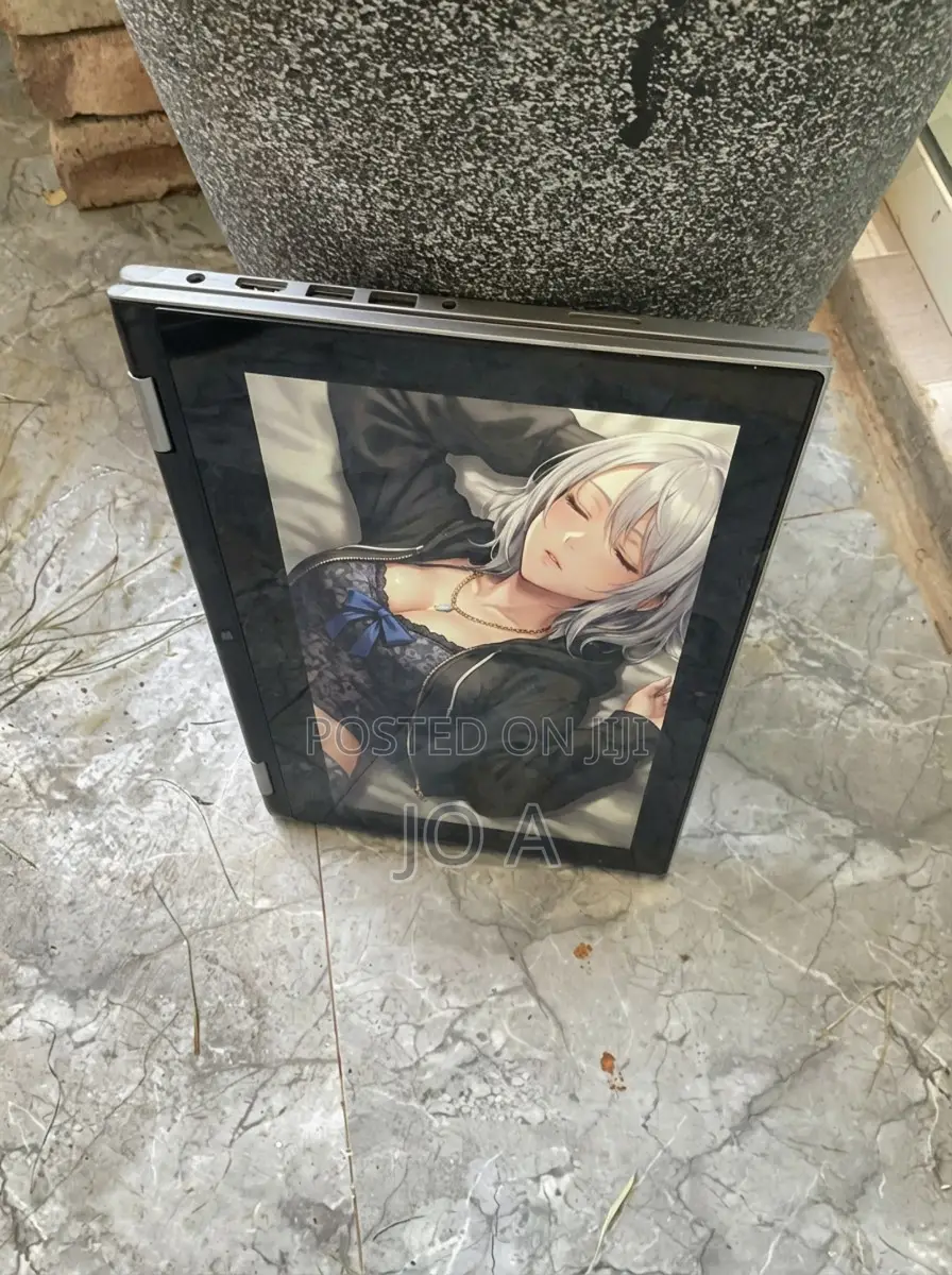 Laptop Dell Inspiron 11 3000 4GB Intel Celeron HDD+SSD 512GB