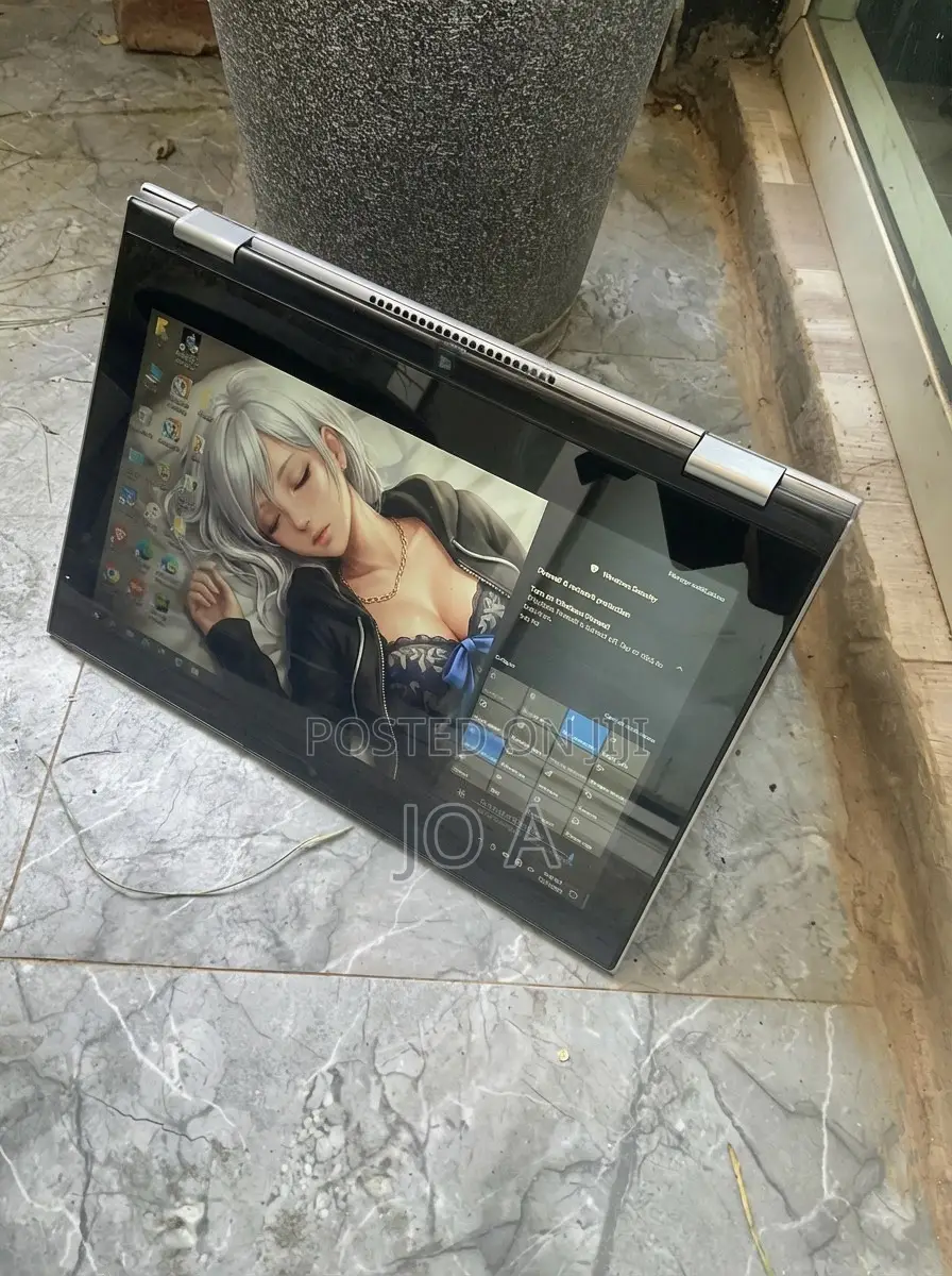 Laptop Dell Inspiron 11 3000 4GB Intel Celeron HDD+SSD 512GB