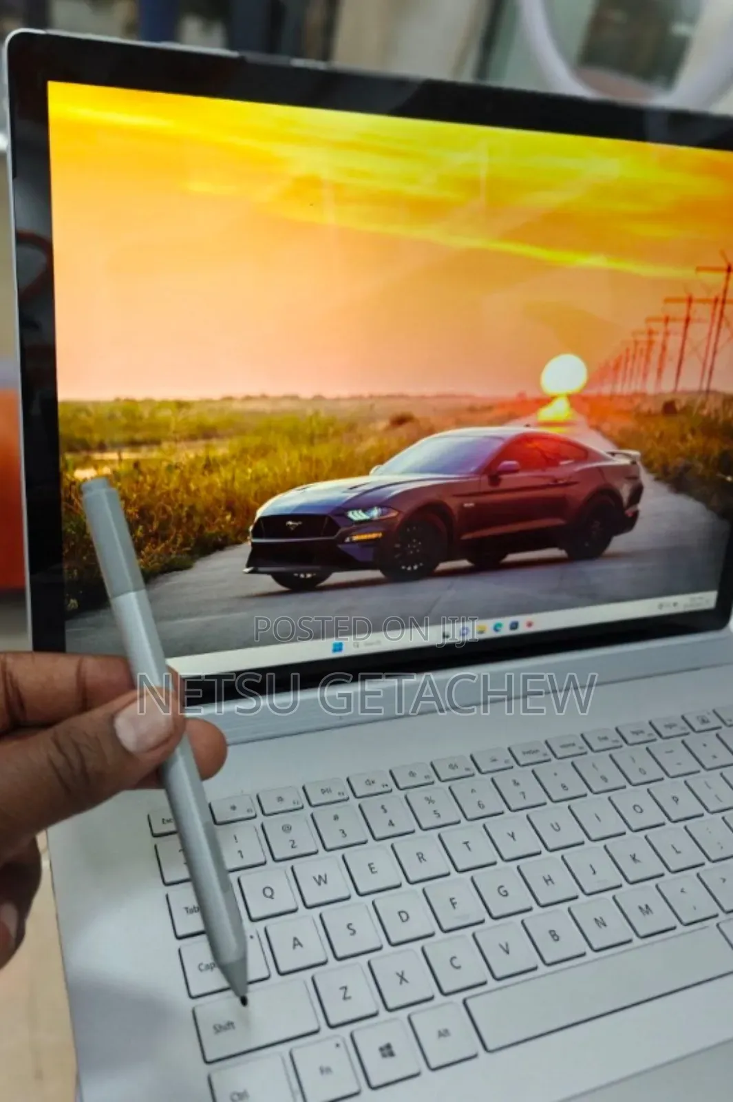 New Laptop Microsoft Surface Book 2 16GB Intel Core I7 SSD 512GB