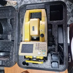Photo - Topcon Total Station 752 Series Touch Screen Whole Accessories