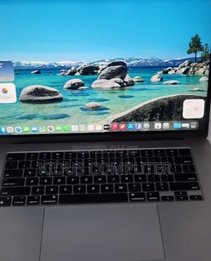 New Laptop Apple MacBook Air 2022 M2 8GB Apple M2 SSD 256GB