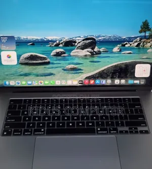 New Laptop Apple MacBook Air 2022 M2 8GB Apple M2 SSD 256GB