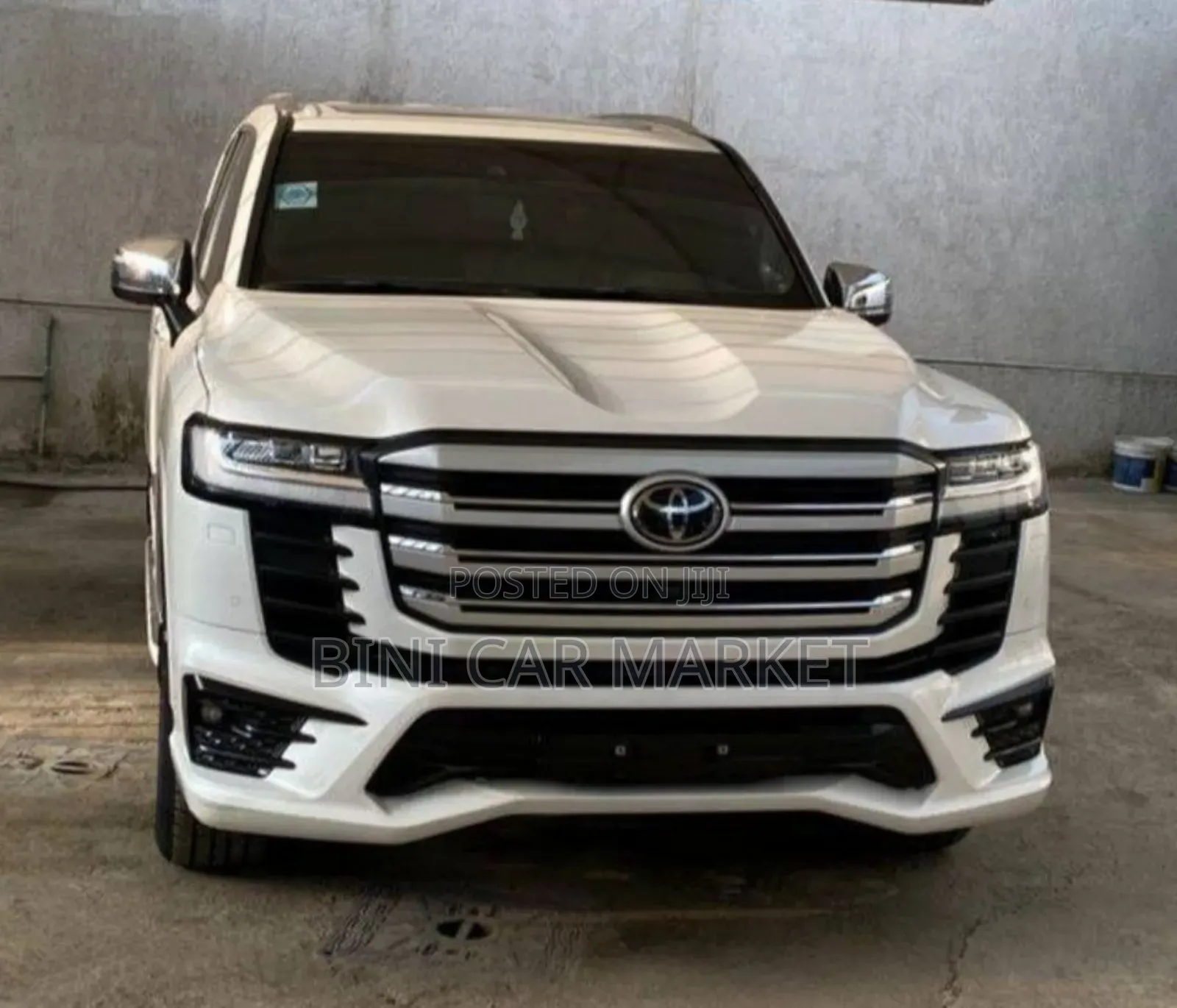 Toyota Land Cruiser 2023 White