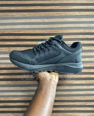 Columbia 100% Water Proof From Usa Master Quality Smooth Sneakers