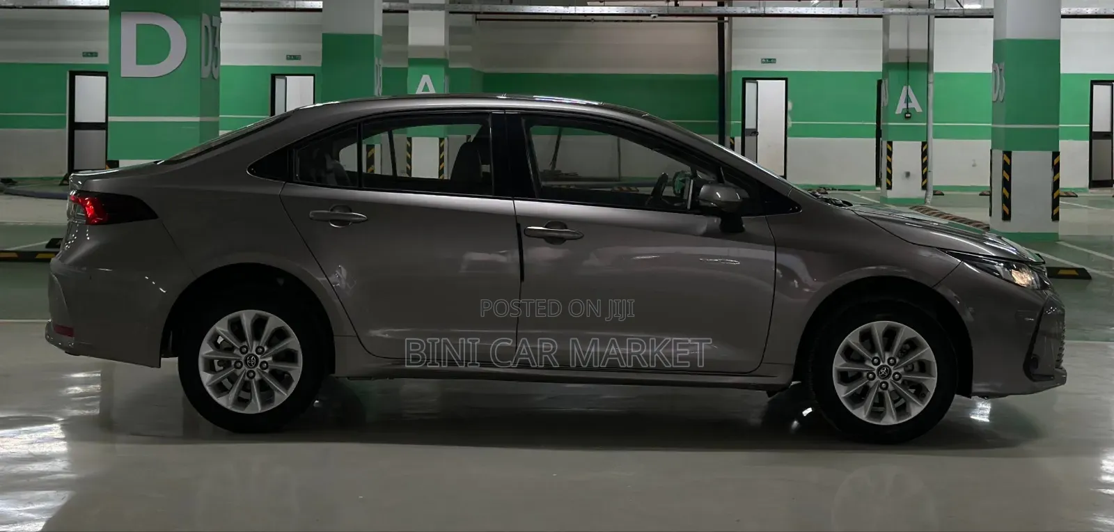 Toyota Corolla 2023 Gray