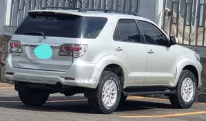 Toyota Fortuner 2013 Silver