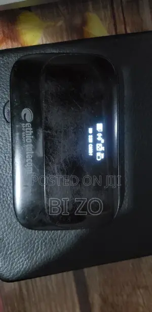 Photo - Tana L01- 2.4