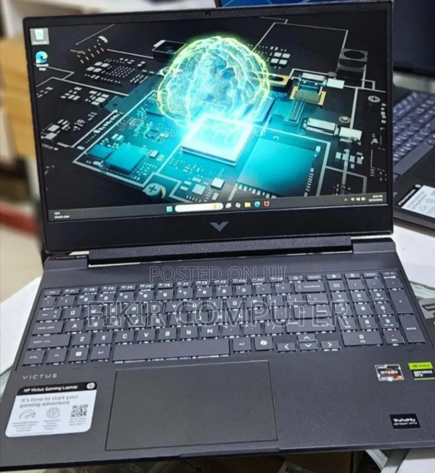 New Laptop HP Victus 16 16GB AMD Ryzen 7 SSD 512GB