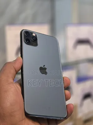 Photo - Apple iPhone 11 Pro Max 64 GB Gray