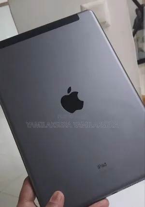 New Apple iPad 10.2 (2021) 64 GB Silver