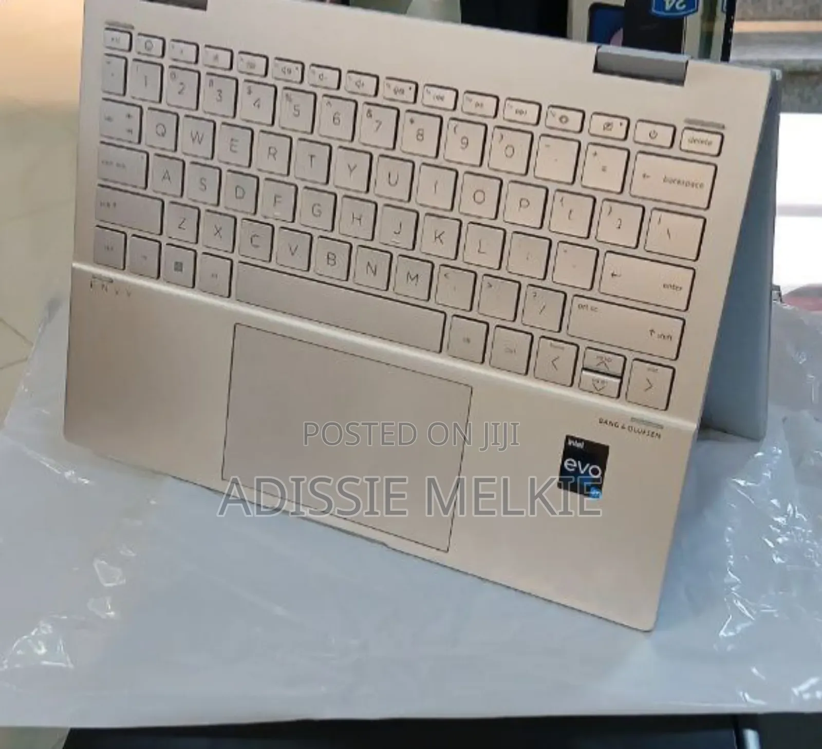 New Laptop HP Envy X360 8GB Intel Core I7 SSD 512GB