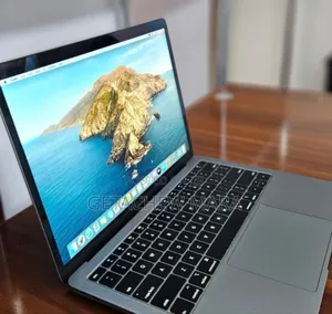 New Laptop Apple MacBook Pro 2019 8GB Intel Core I5 SSD 128GB
