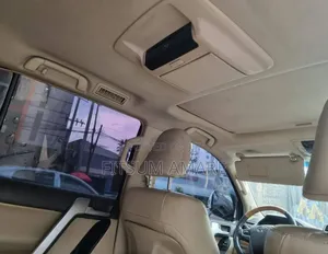 Toyota Land Cruiser 2022 White