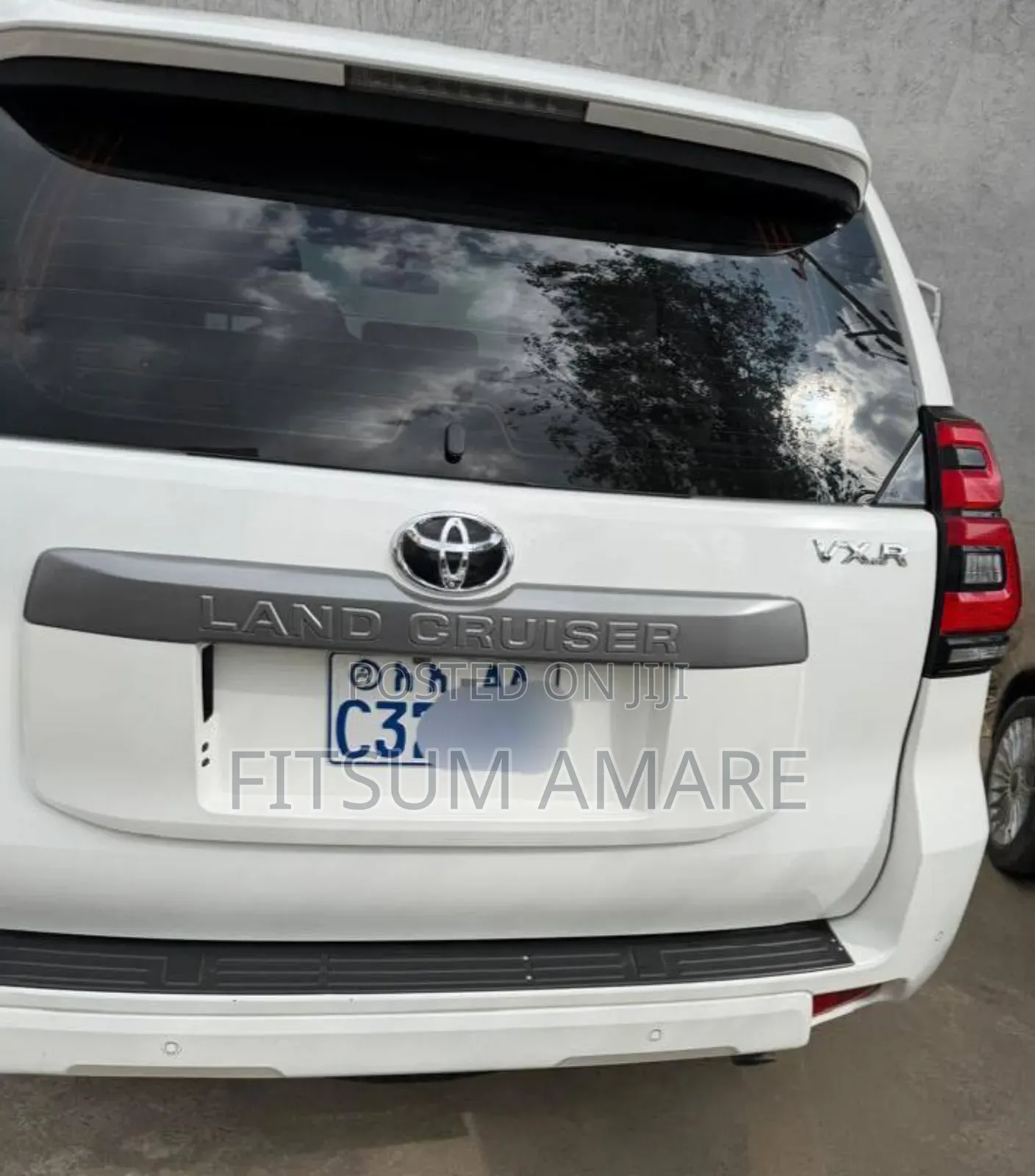 Toyota Land Cruiser 2022 White