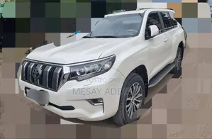 Toyota Land Cruiser Prado 2022 White